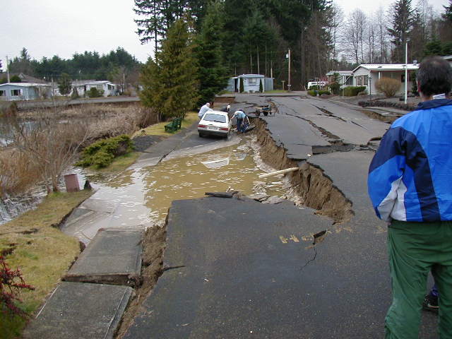 Great ShakeOut includes tests on MyShake App, tsunami sirens