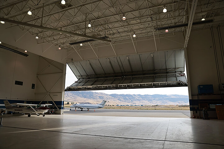 Aviation leaders check out new home in Wenatchee
